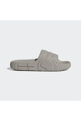 شبشب adidas لون بيج