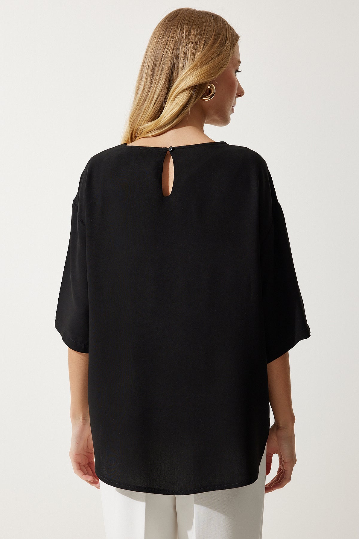 بلوزة Happiness İstanbul لون أسود