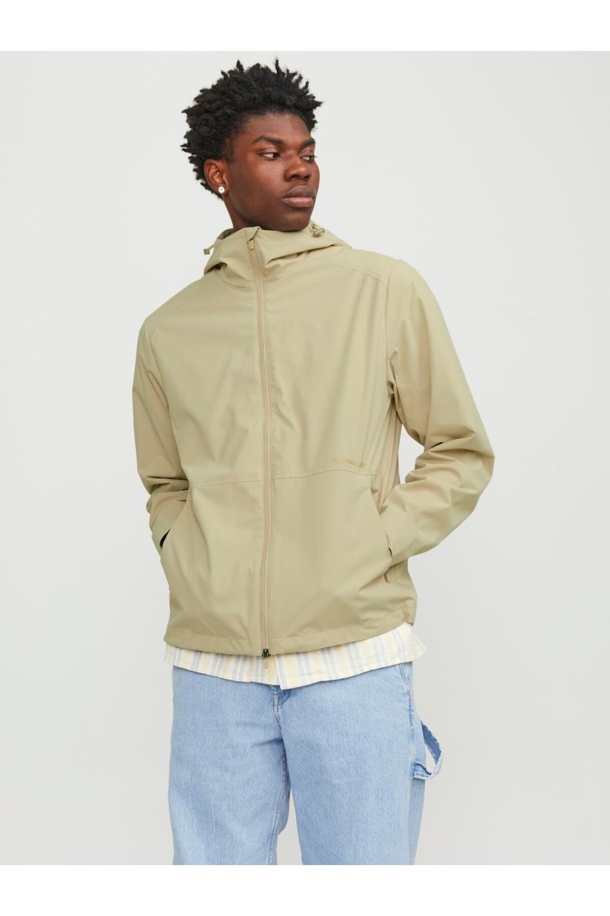معطف واق من المطر & الرياح Jack & Jones لون بيج