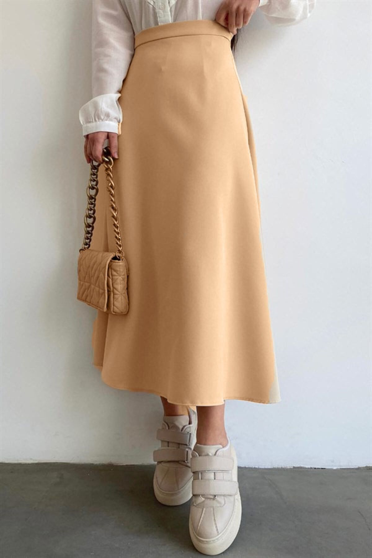 تنورة CNG MODA لون بني
