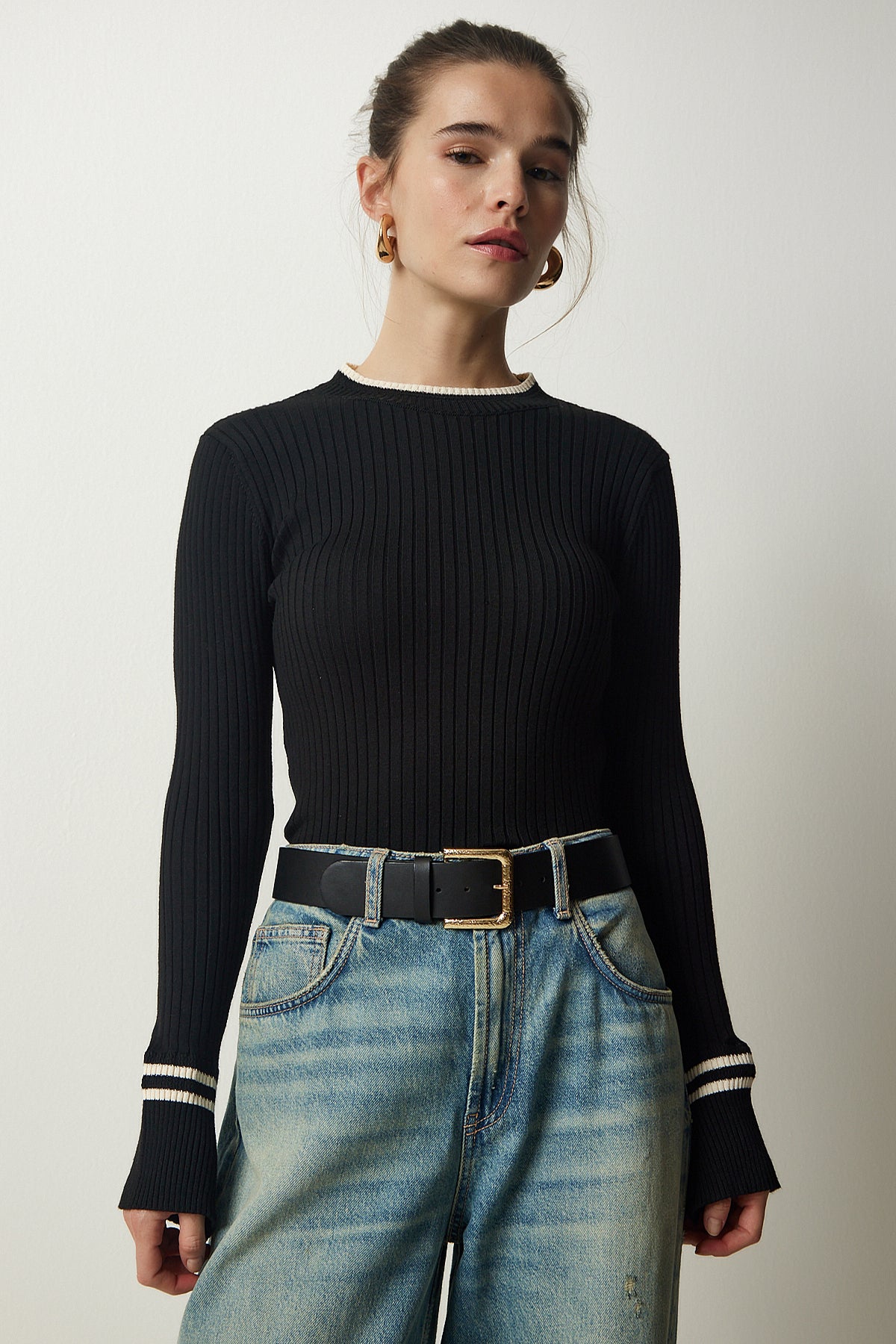 بلوزة Happiness İstanbul لون أسود