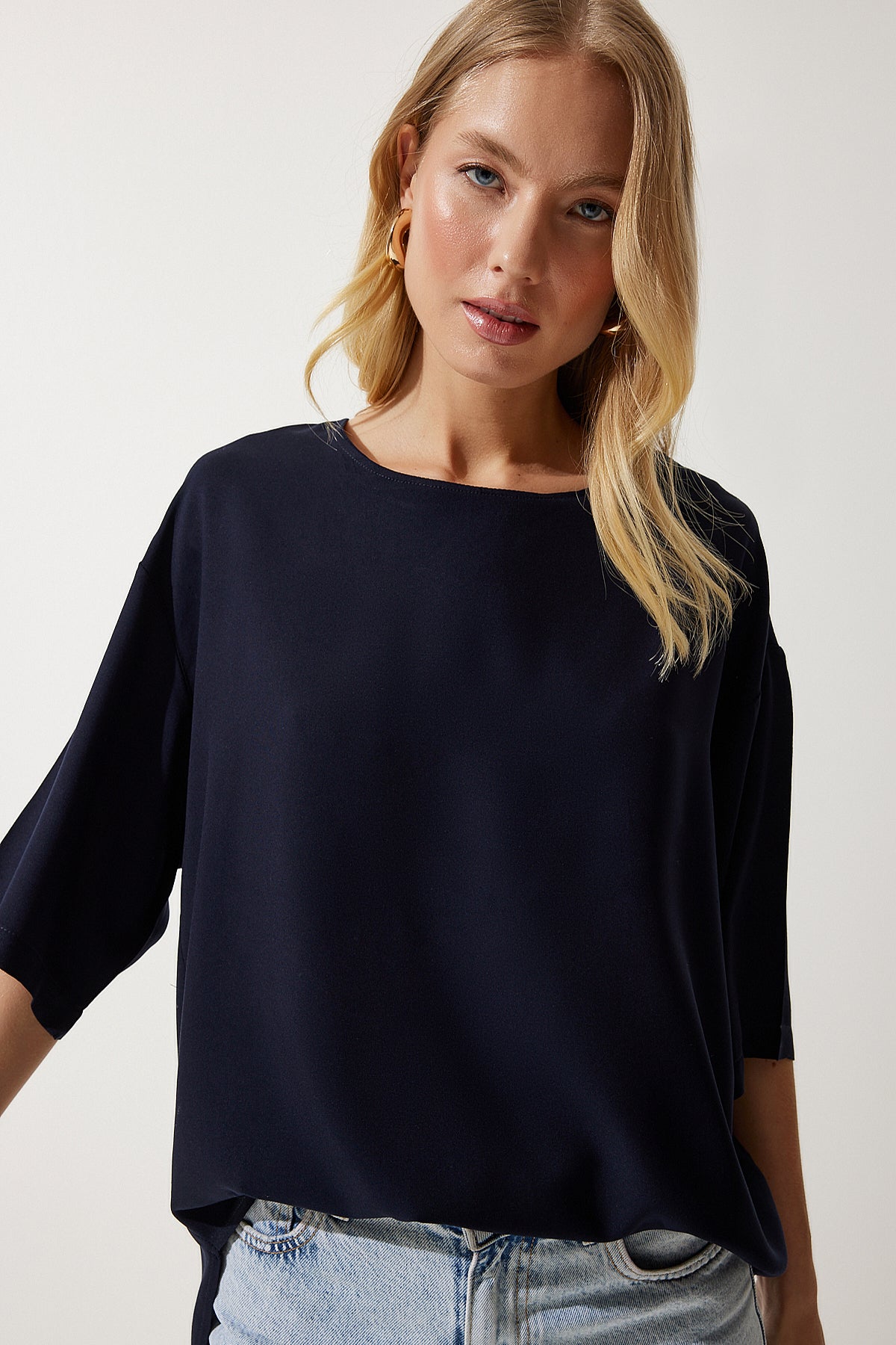 بلوزة Happiness İstanbul لون أزرق غامق