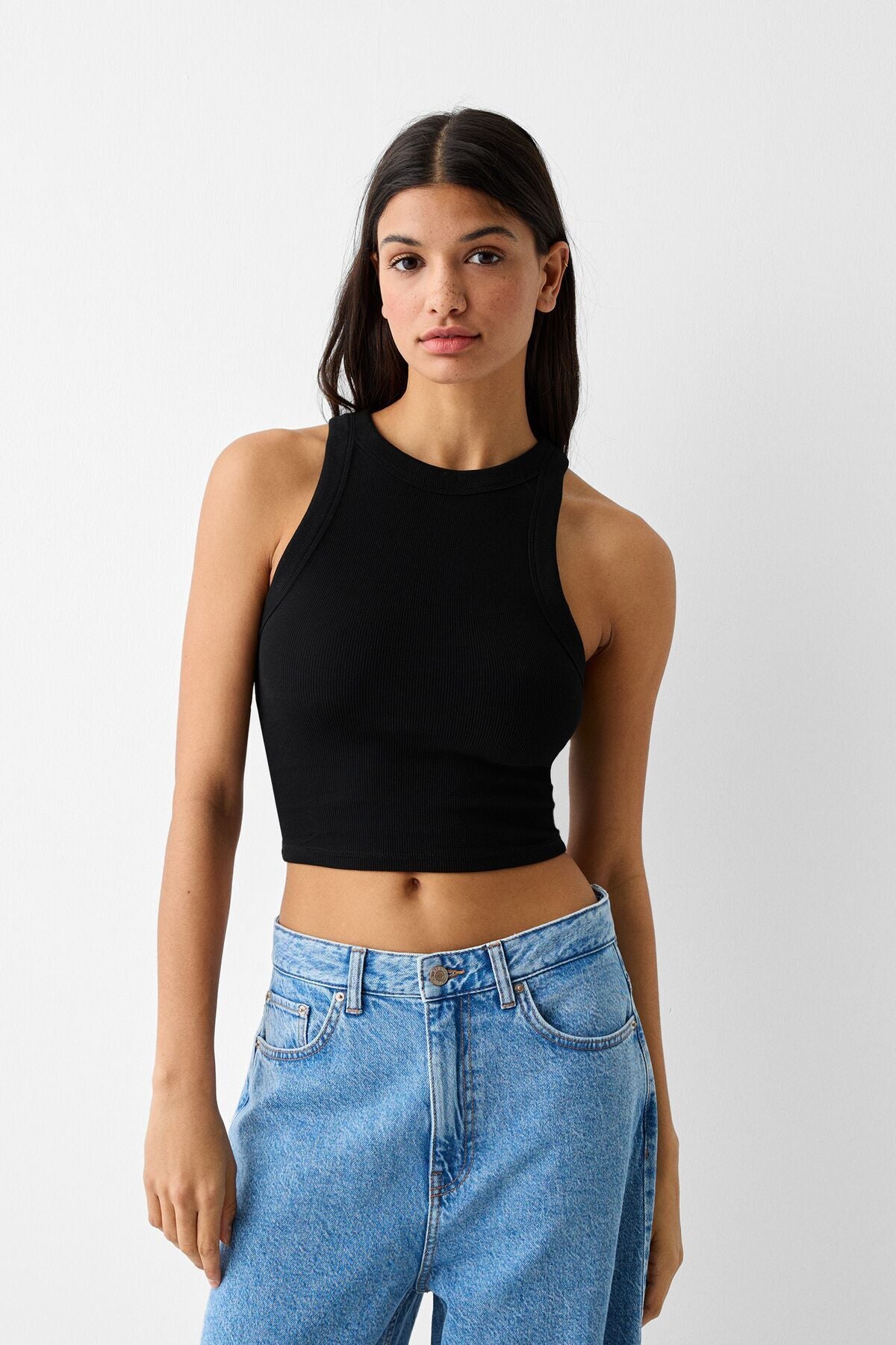 تيشيرت Bershka لون أسود