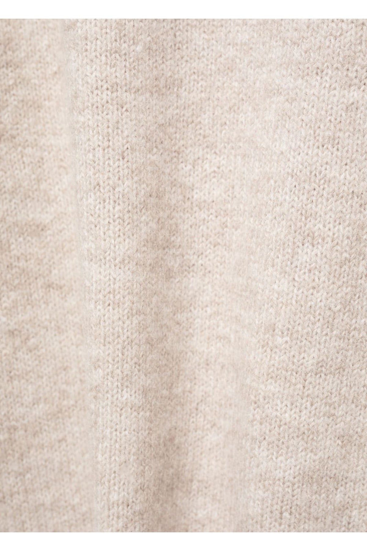 كنزة MANGO لون بيج