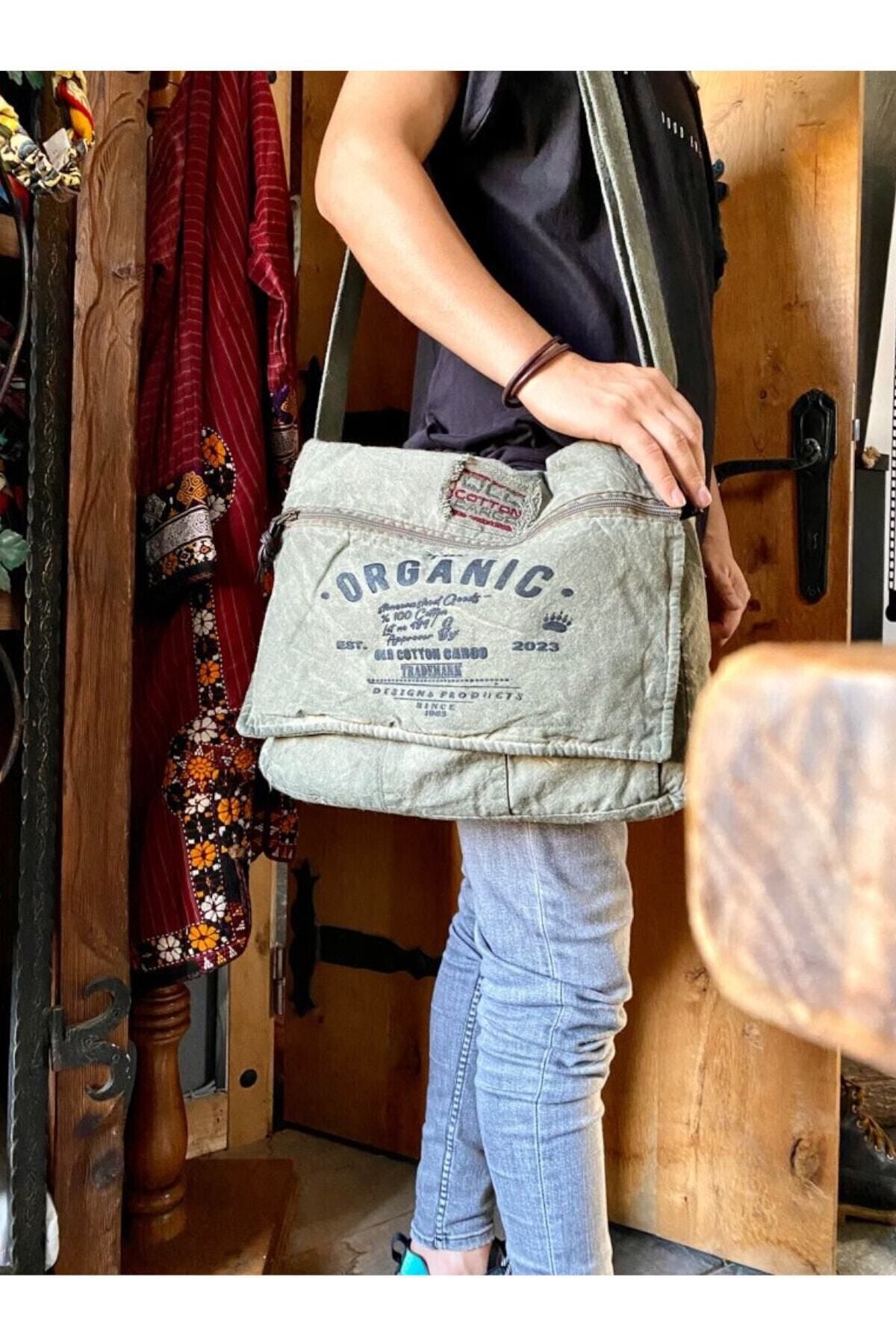 حقيبة كتف عملية old cotton cargo لون رمادي