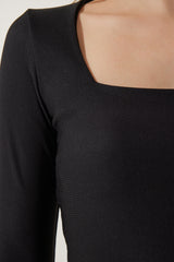 بلوزة Happiness İstanbul لون أسود