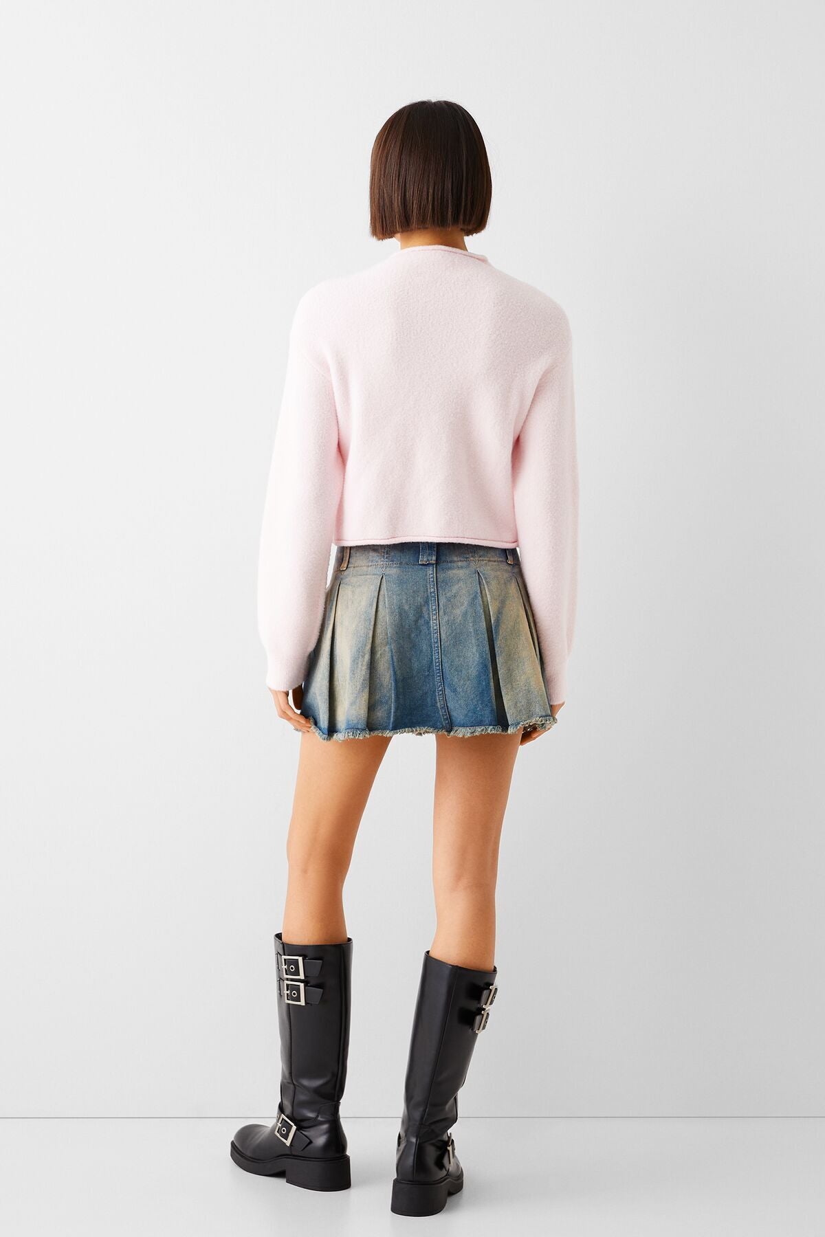 كنزة Bershka لون زهري
