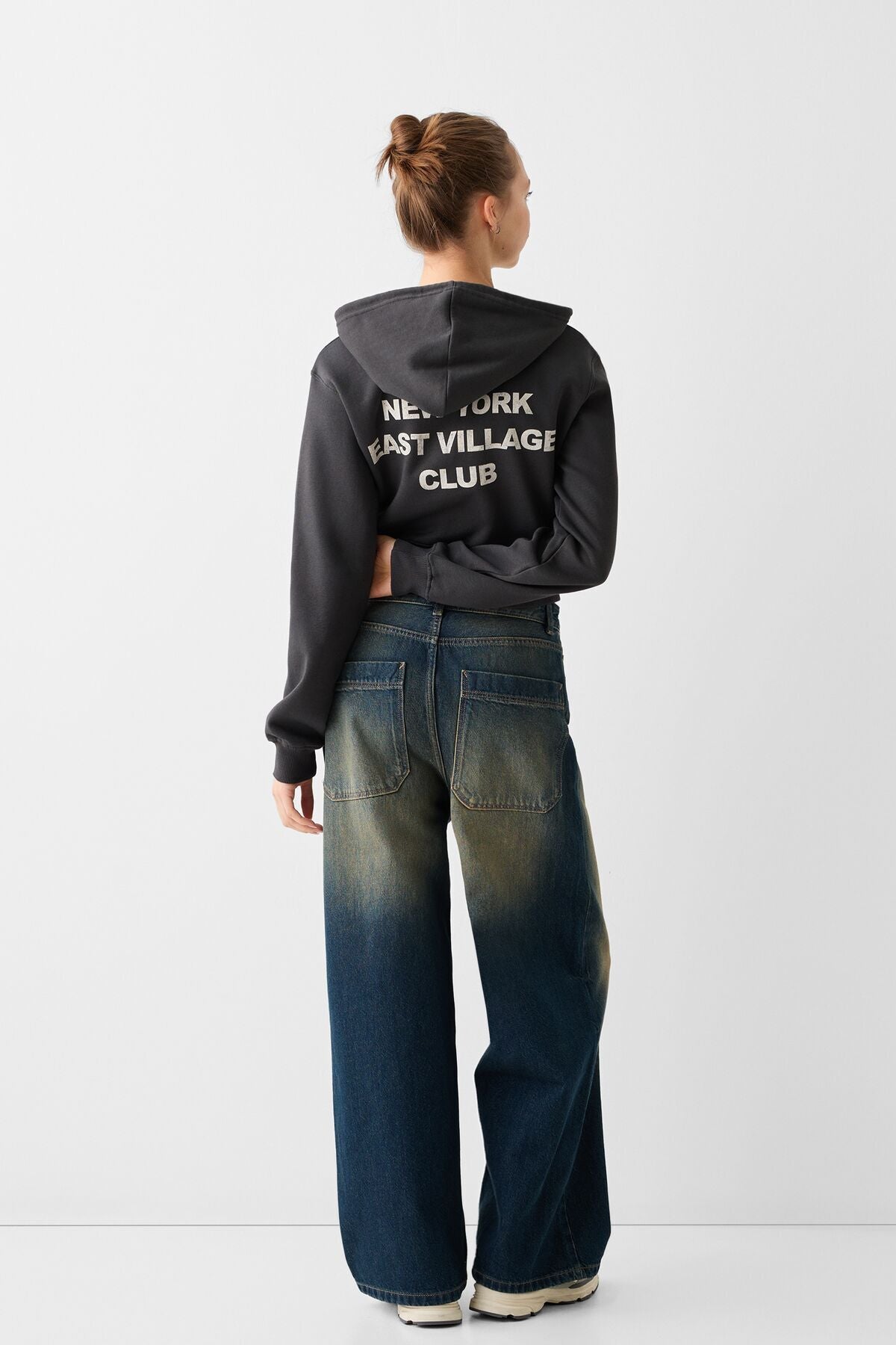 هودي Bershka لون رمادي