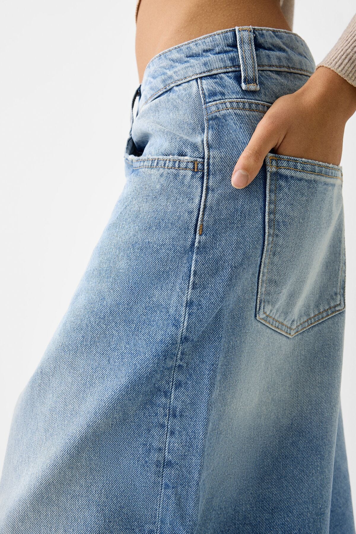 شورت Bershka لون أزرق