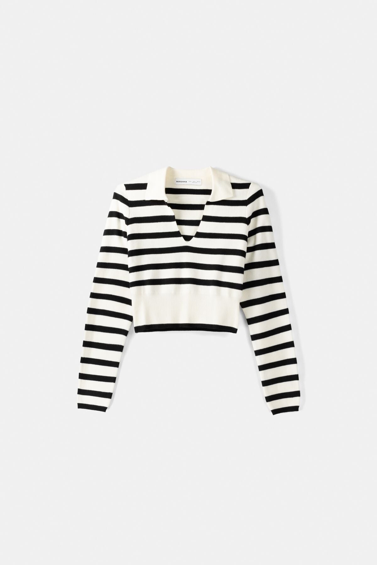 كنزة Bershka لون أسود