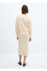 كنزة MANGO لون بيج فاتح