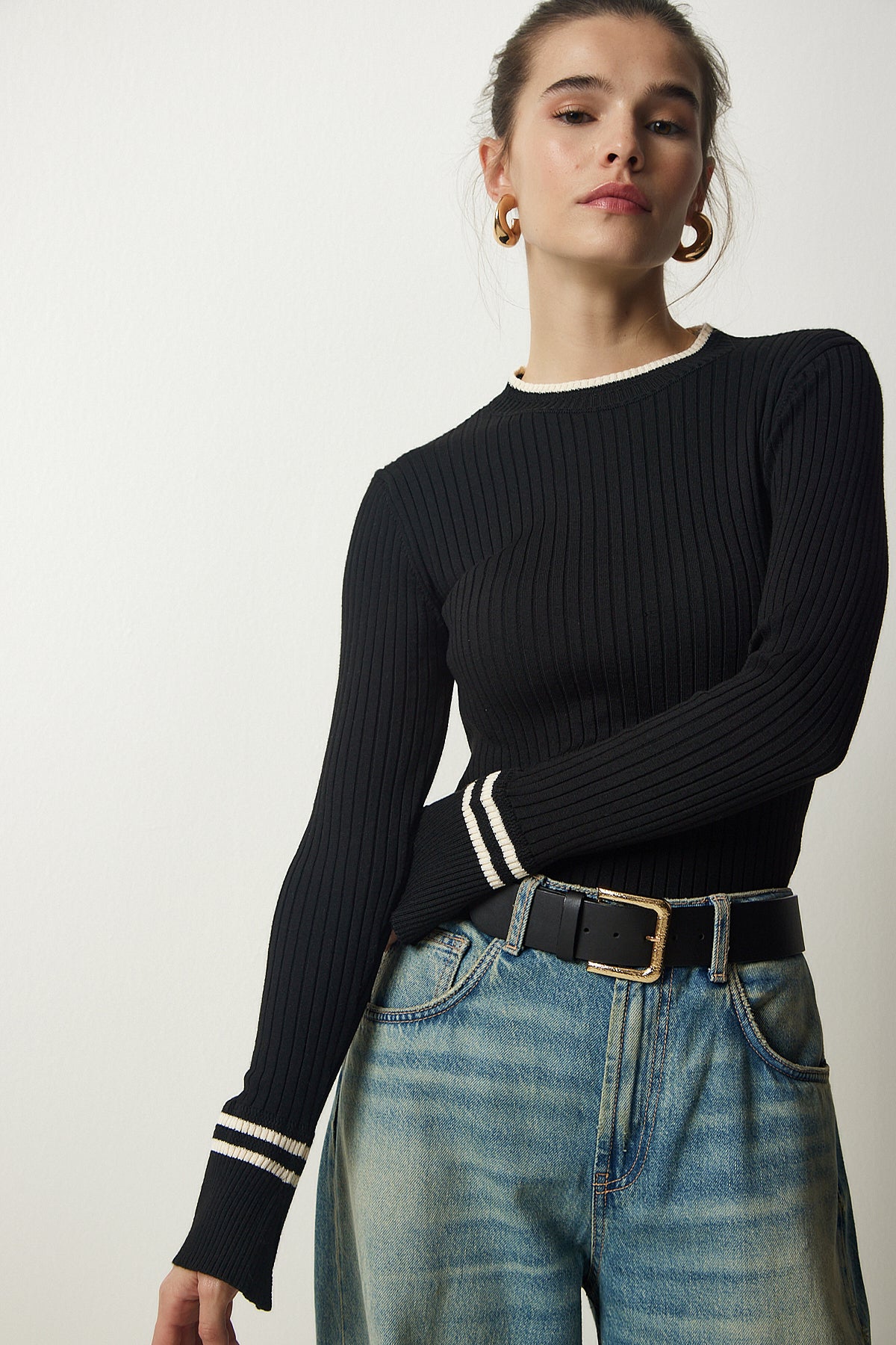 بلوزة Happiness İstanbul لون أسود