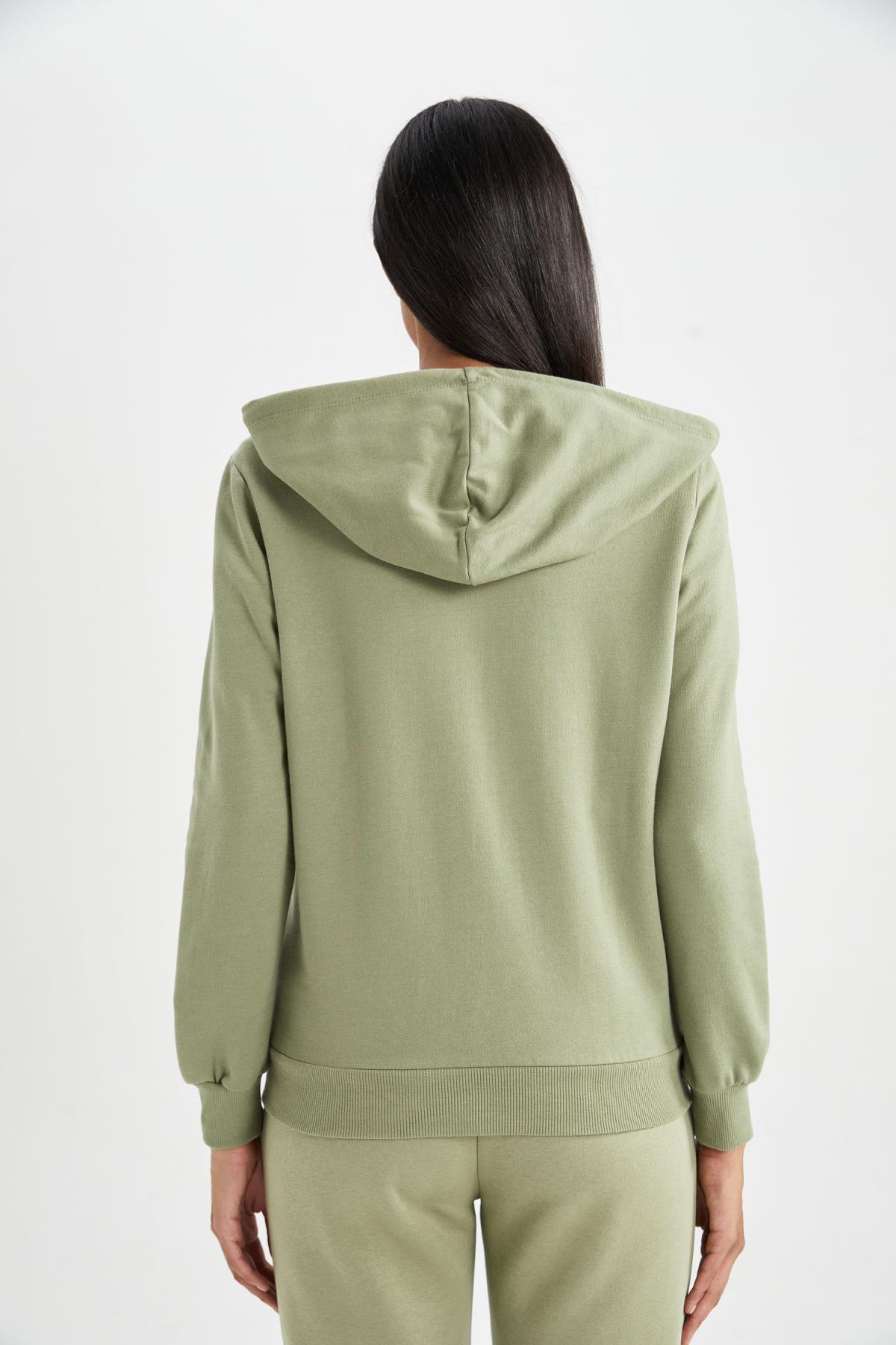 جاكيت خفيف Defacto لون كاكي