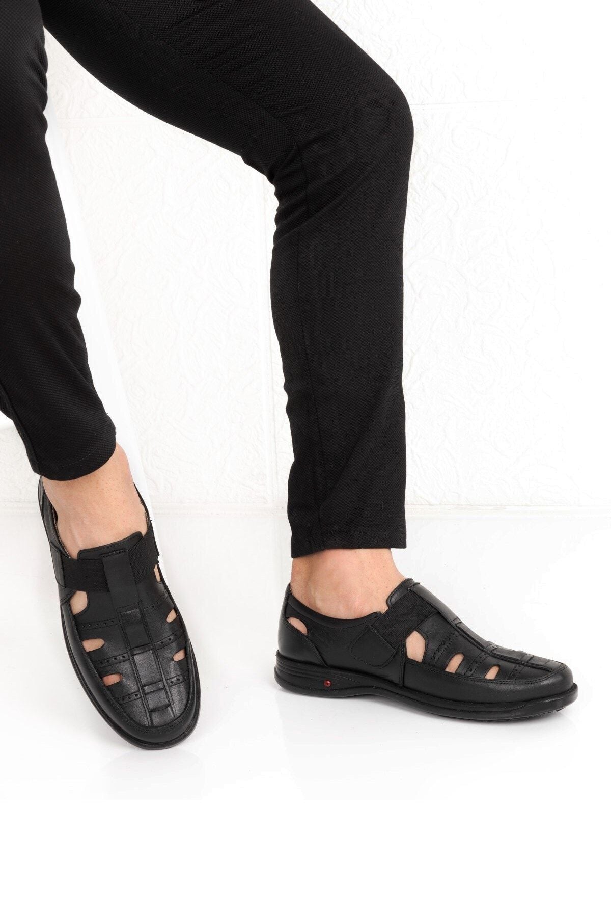 صندل maximoda لون أسود