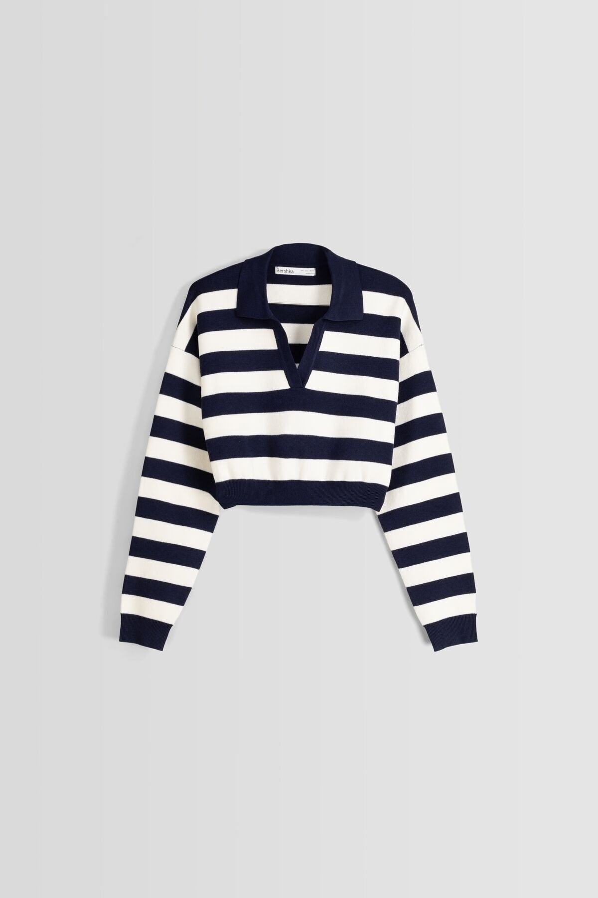 كنزة Bershka لون أزرق