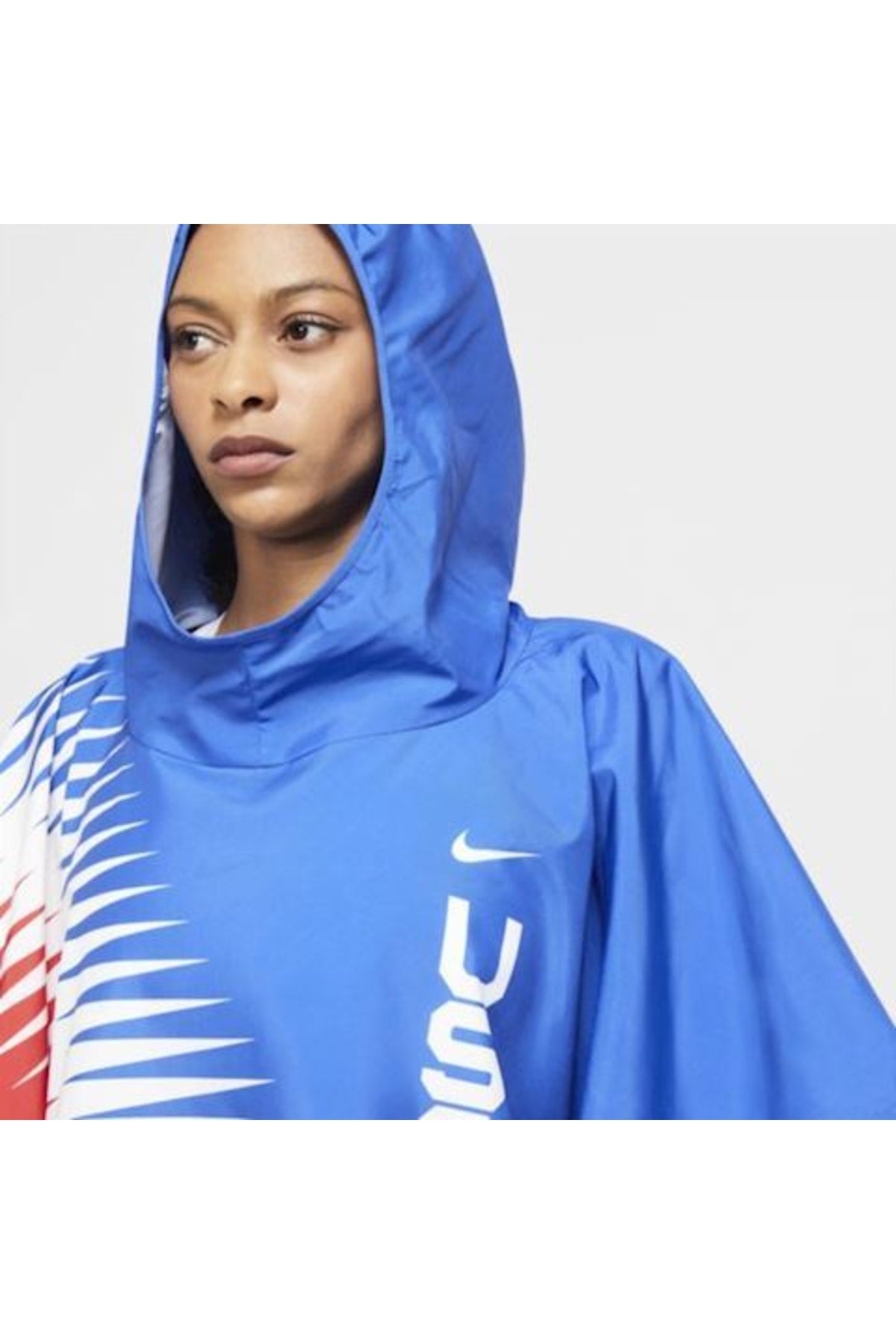 معطف واق من المطر & الرياح Nike لون أبيض