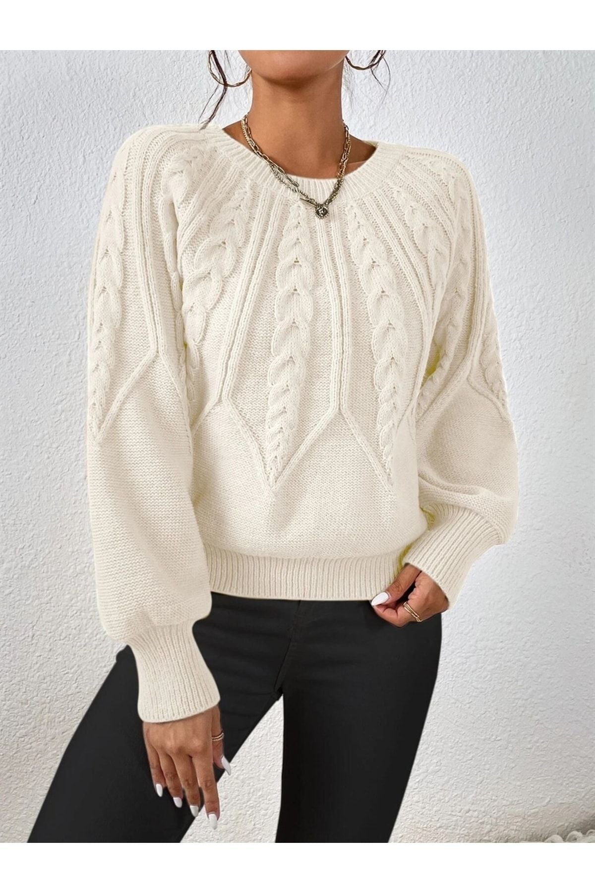 كنزة AQE FASHION لون أبيض