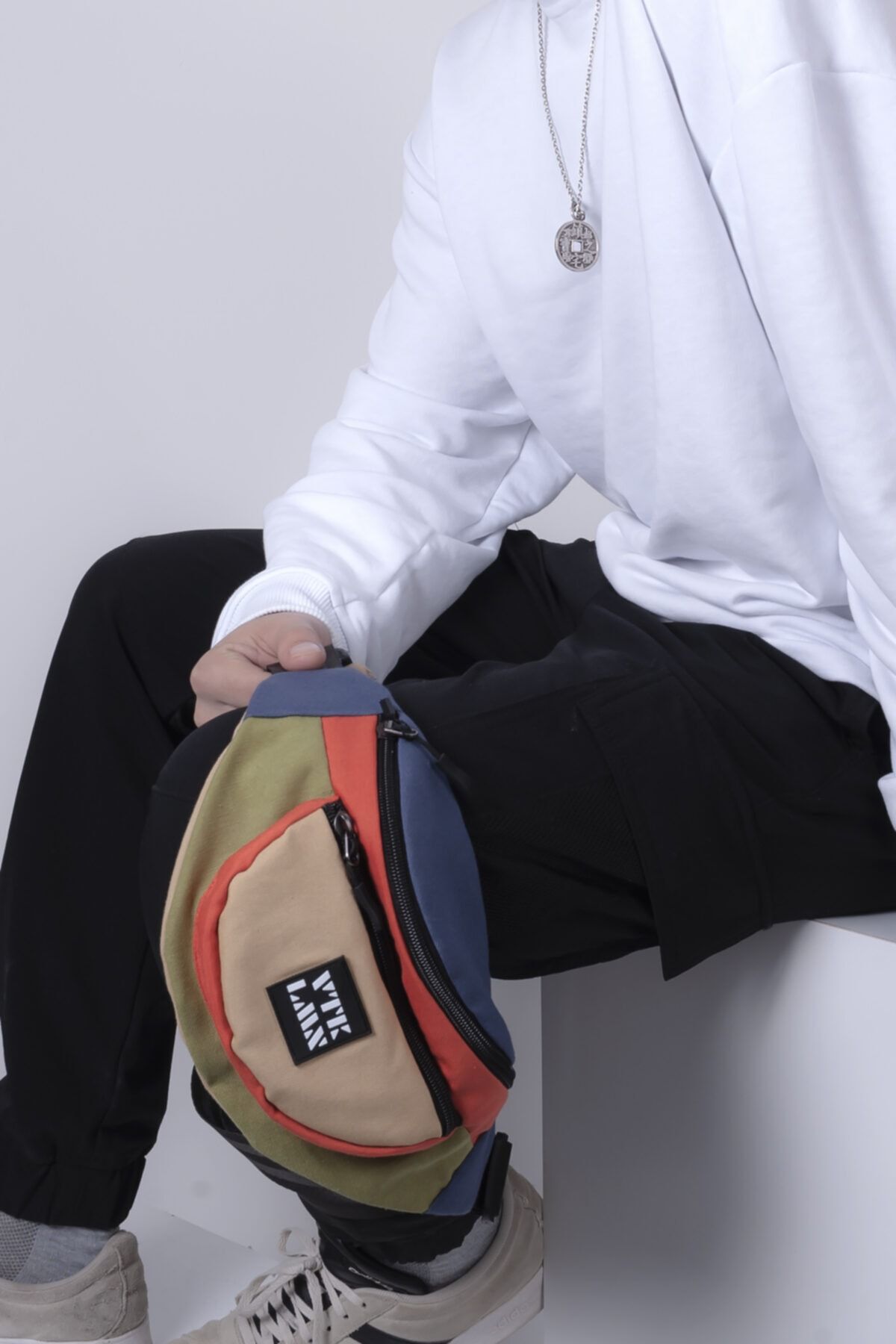 حقيبة خصر Vatkalimon لون أبيض