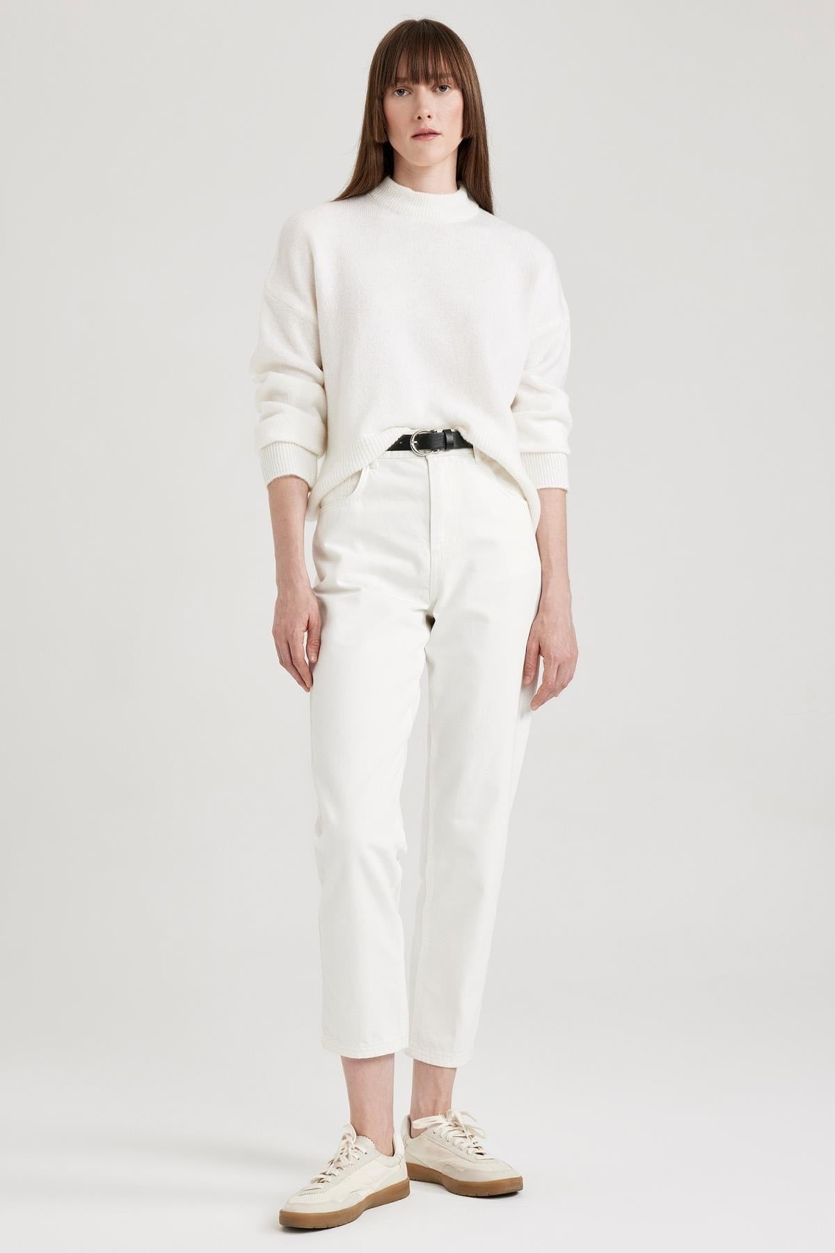 كنزة Defacto لون بيج فاتح