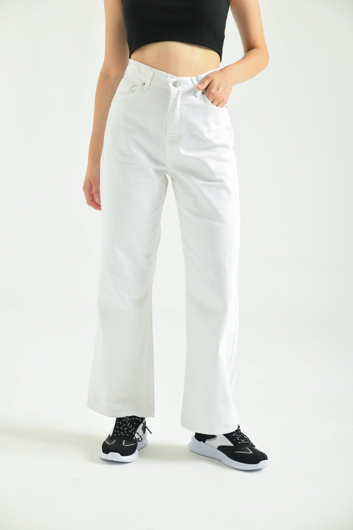 جينز MAKRAS EXCLUSIVE لون أبيض