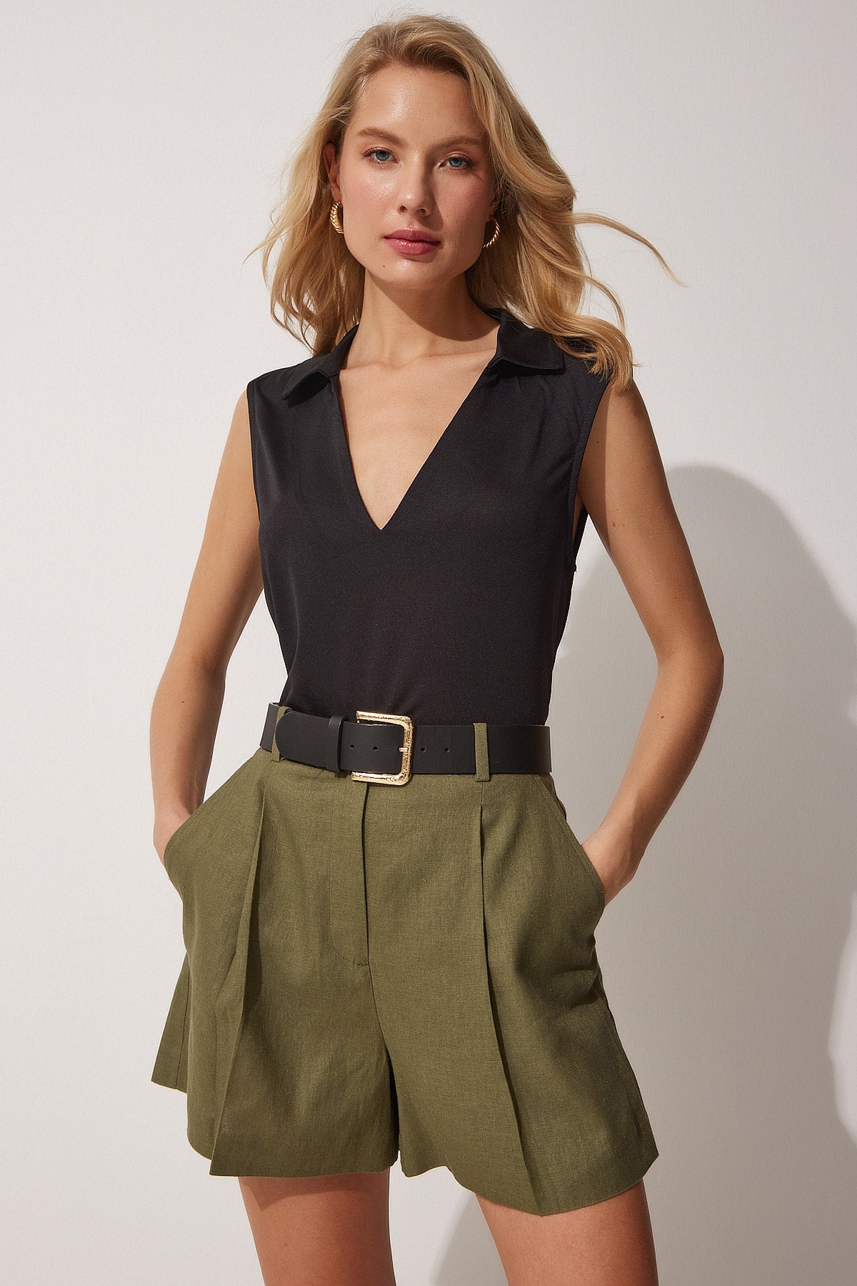 بلوزة Happiness İstanbul لون أسود