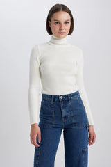 كنزة Defacto لون بيج فاتح