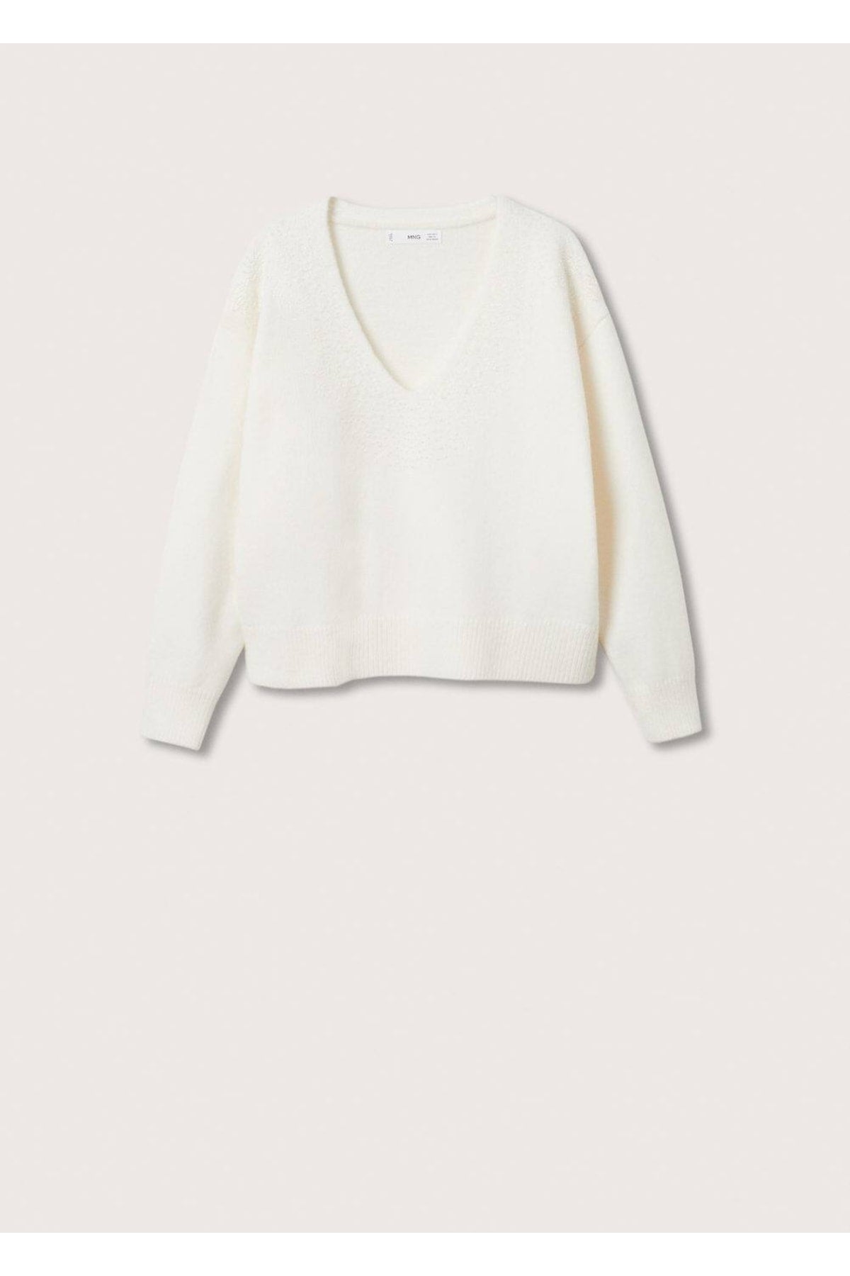 كنزة MANGO لون بيج فاتح