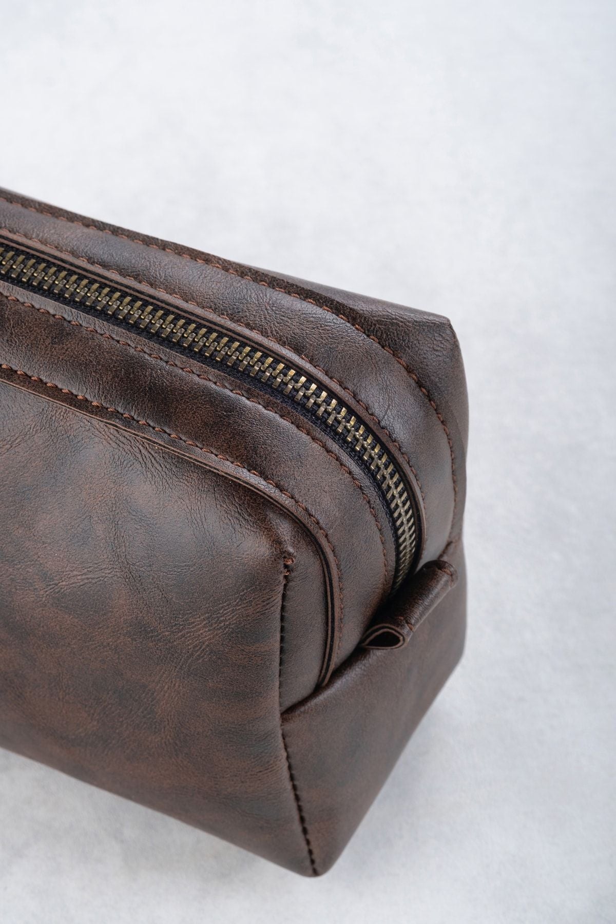 حقيبة يد dk leather لون بني