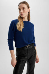 كنزة Defacto لون أزرق غامق