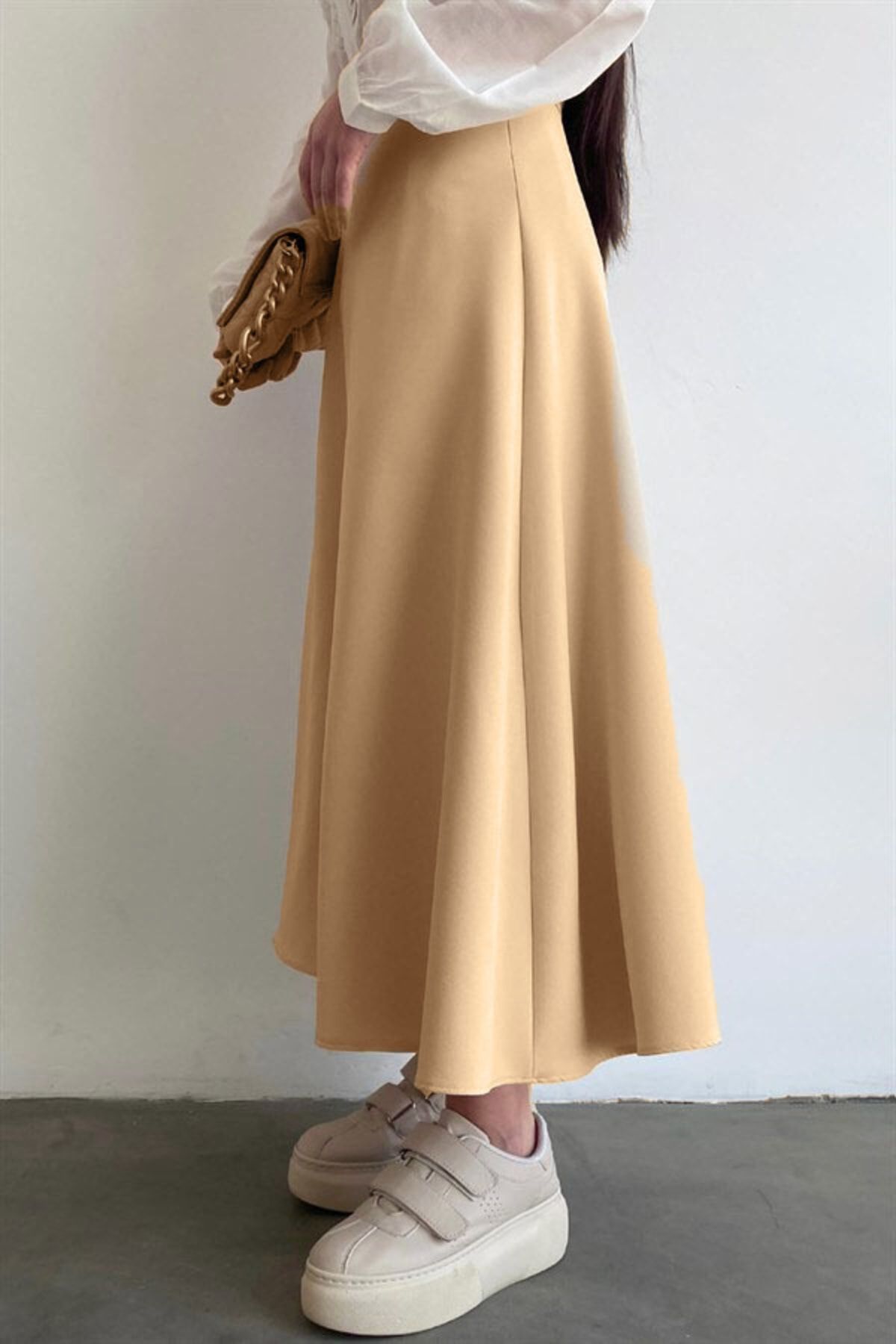 تنورة CNG MODA لون بني