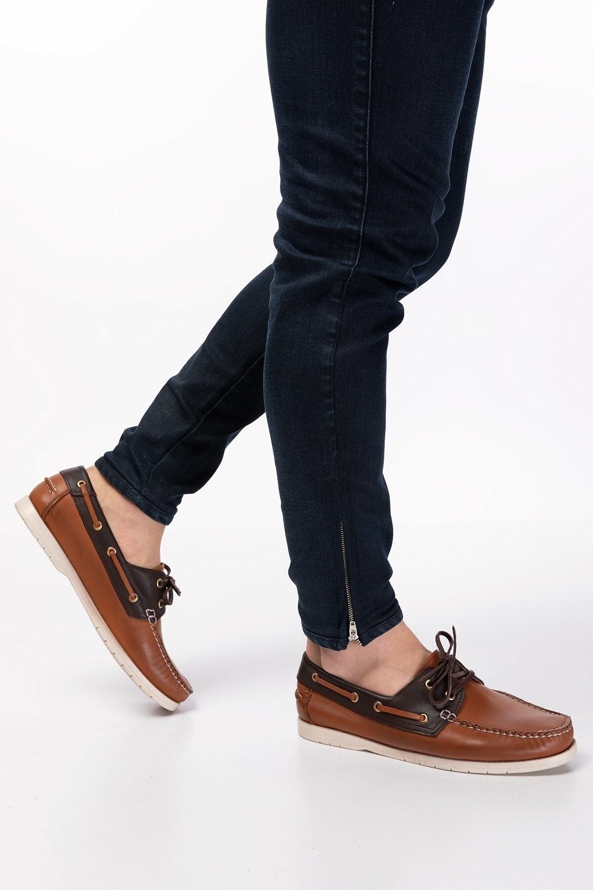 لوفر maximoda لون بني