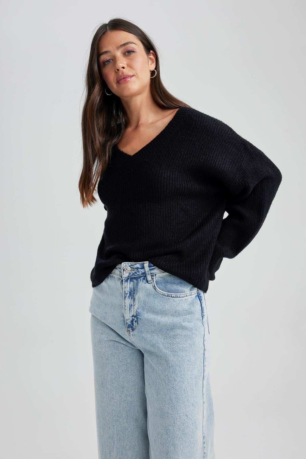 كنزة Defacto لون أسود