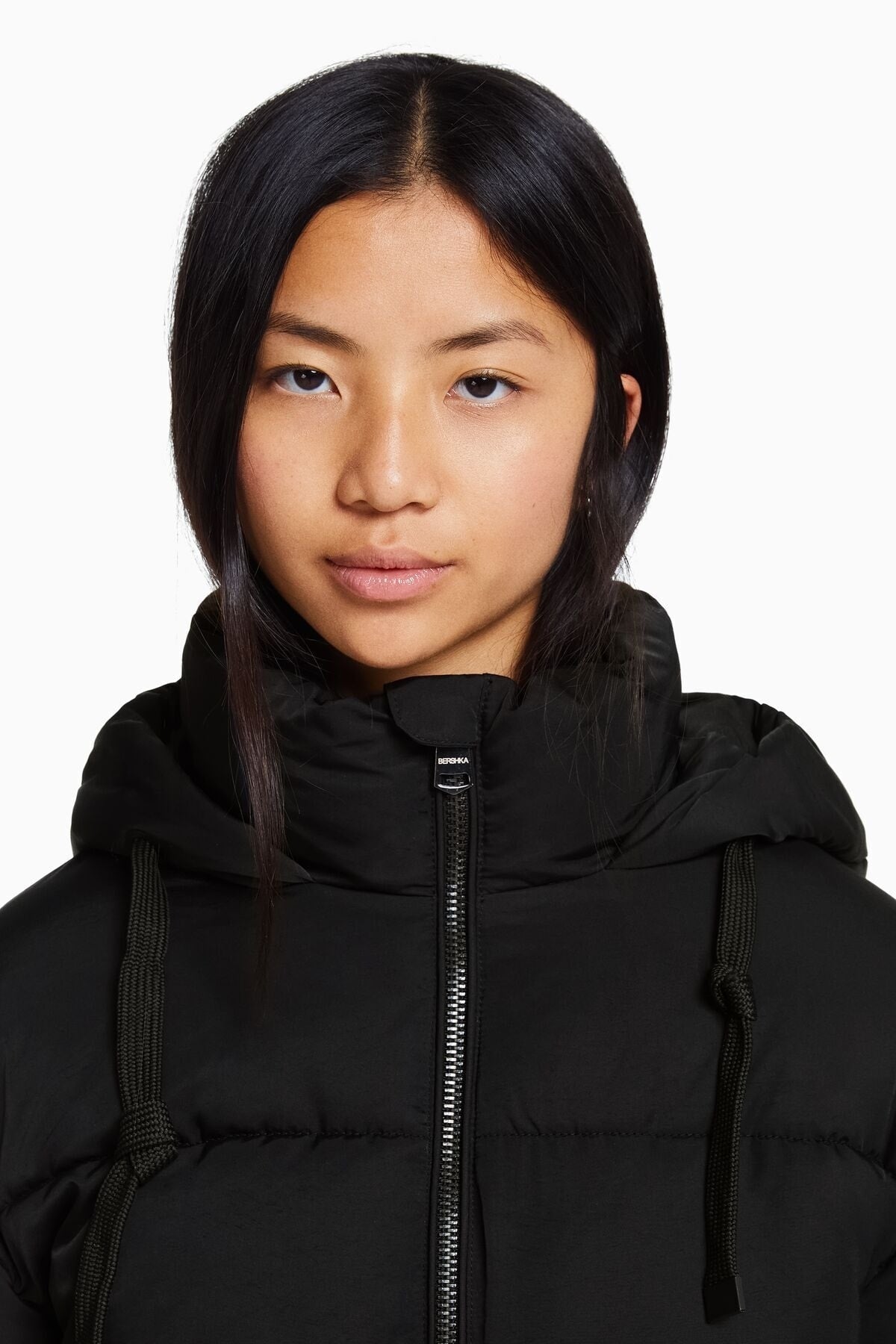 جاكيت Bershka لون أسود