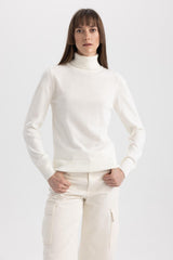 كنزة Defacto لون بيج فاتح