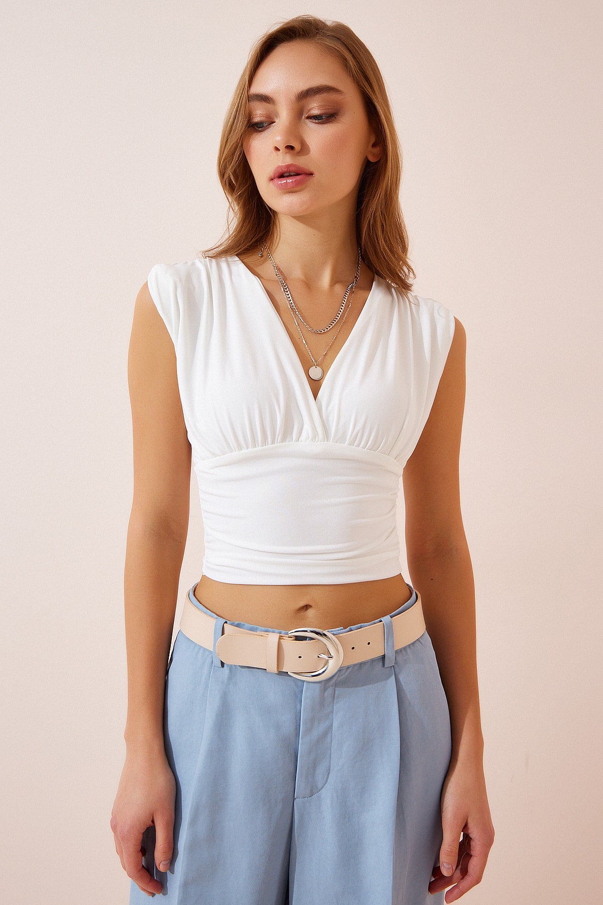 بلوزة Happiness İstanbul لون بيج فاتح