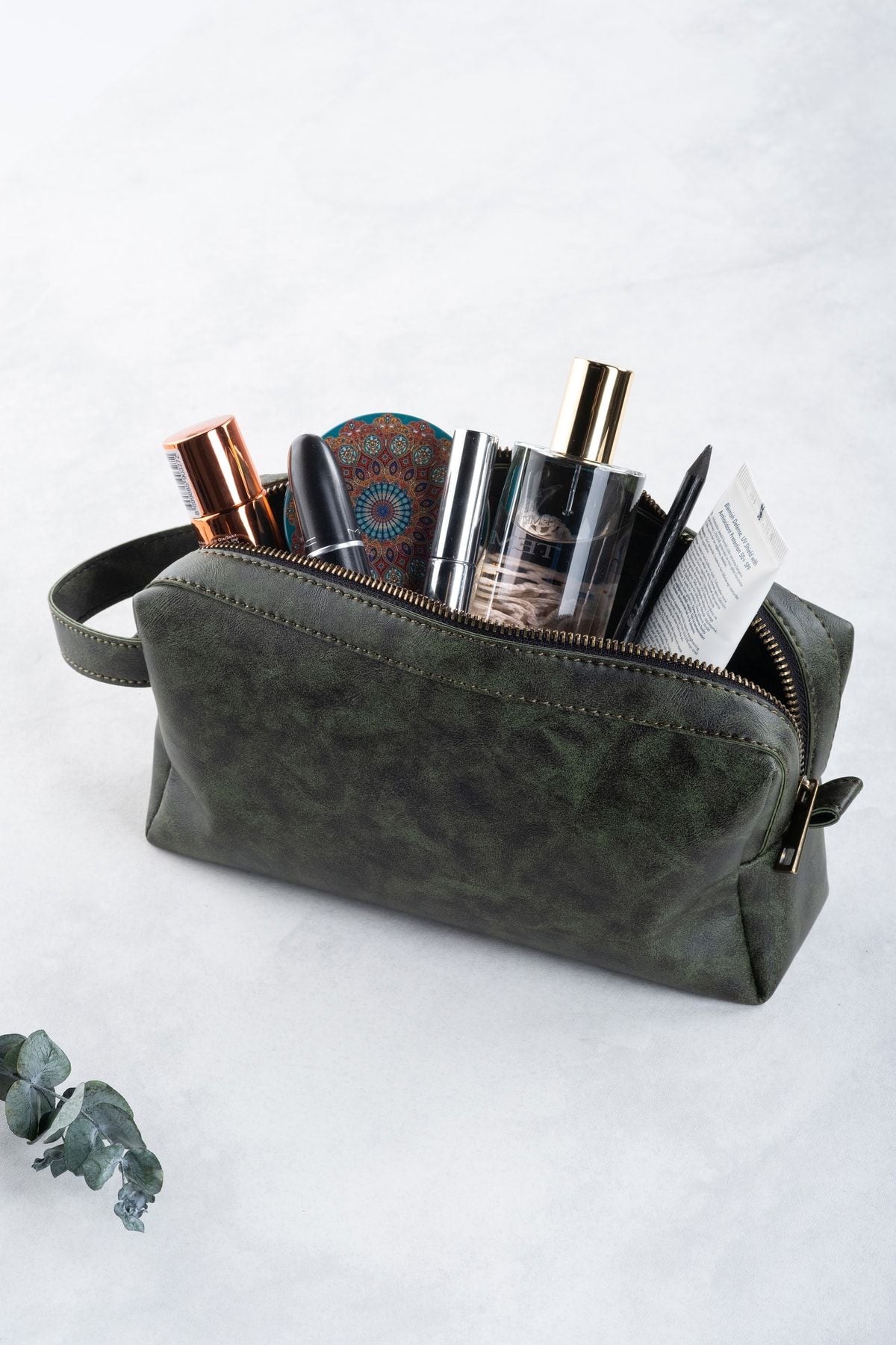 حقيبة يد dk leather لون أخضر