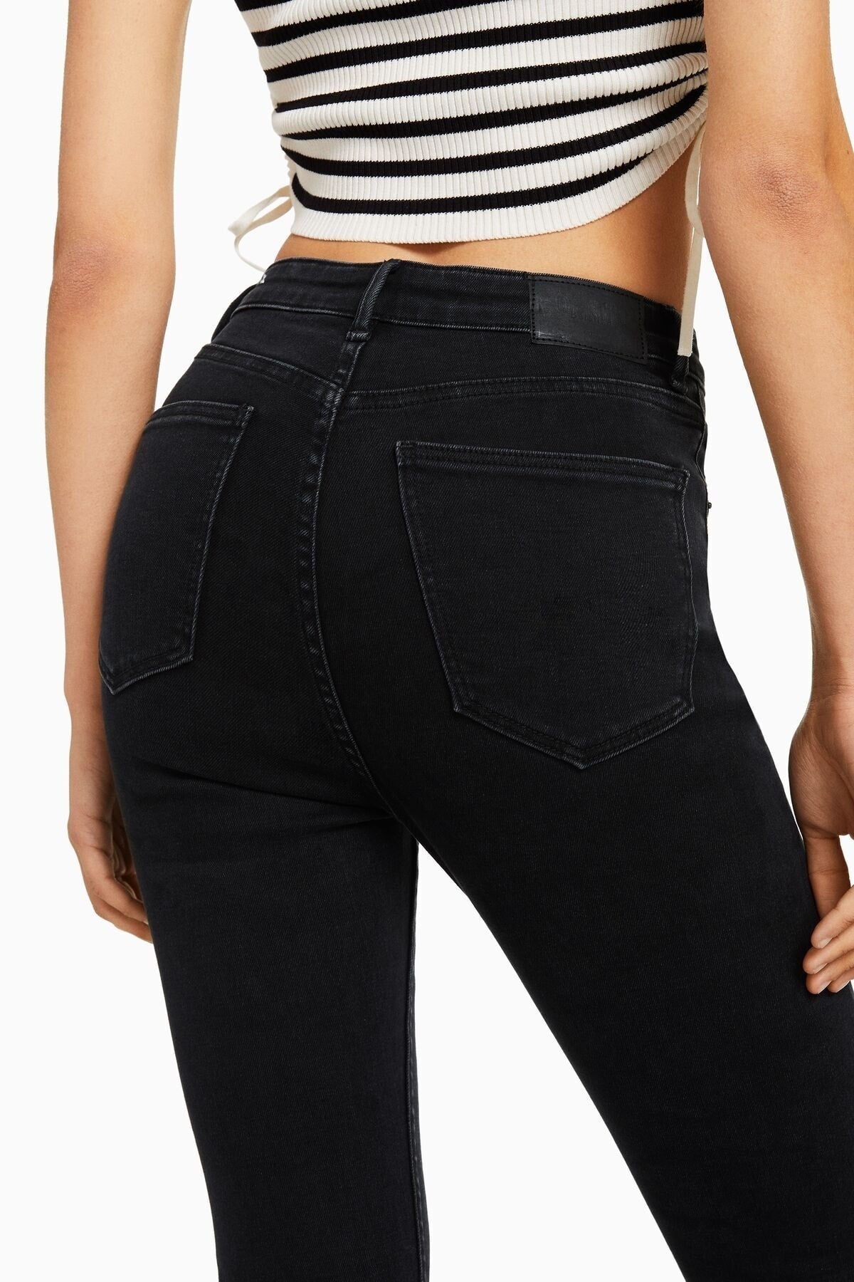 جينز Bershka لون أسود