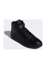 حذاء كرة السلة adidas لون أسود