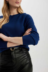 كنزة Defacto لون أزرق غامق