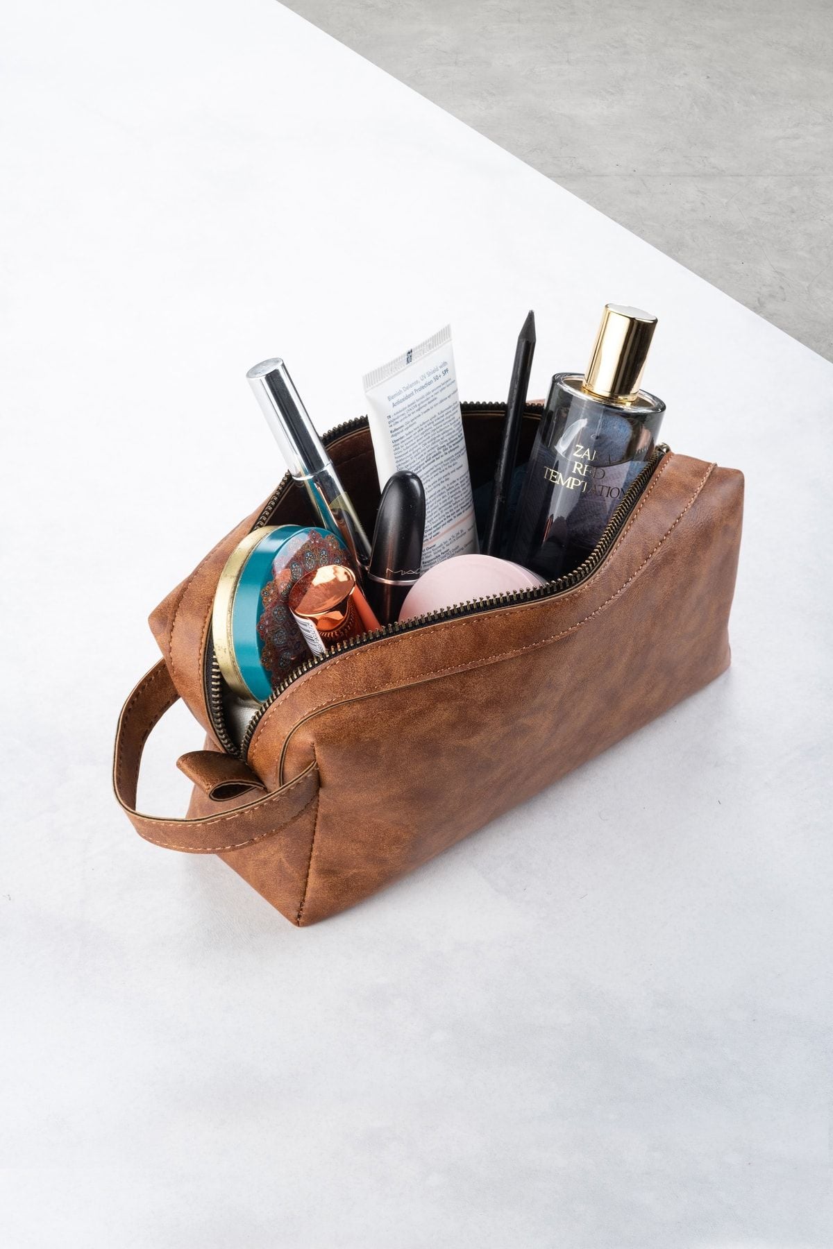 حقيبة يد dk leather لون بني