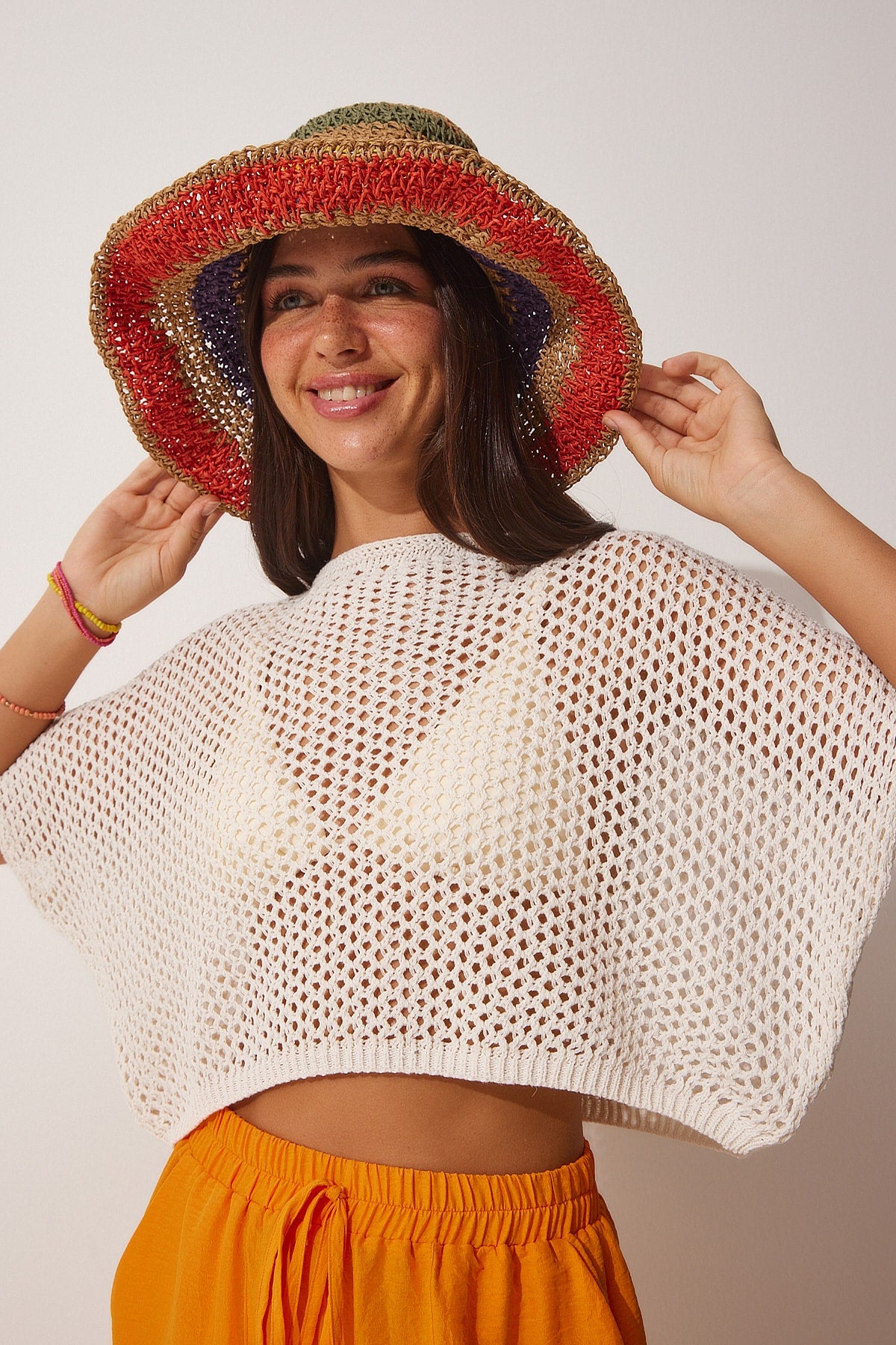 بلوزة Happiness İstanbul لون بيج