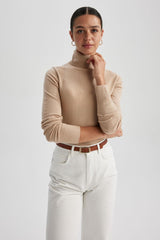 كنزة Defacto لون بيج