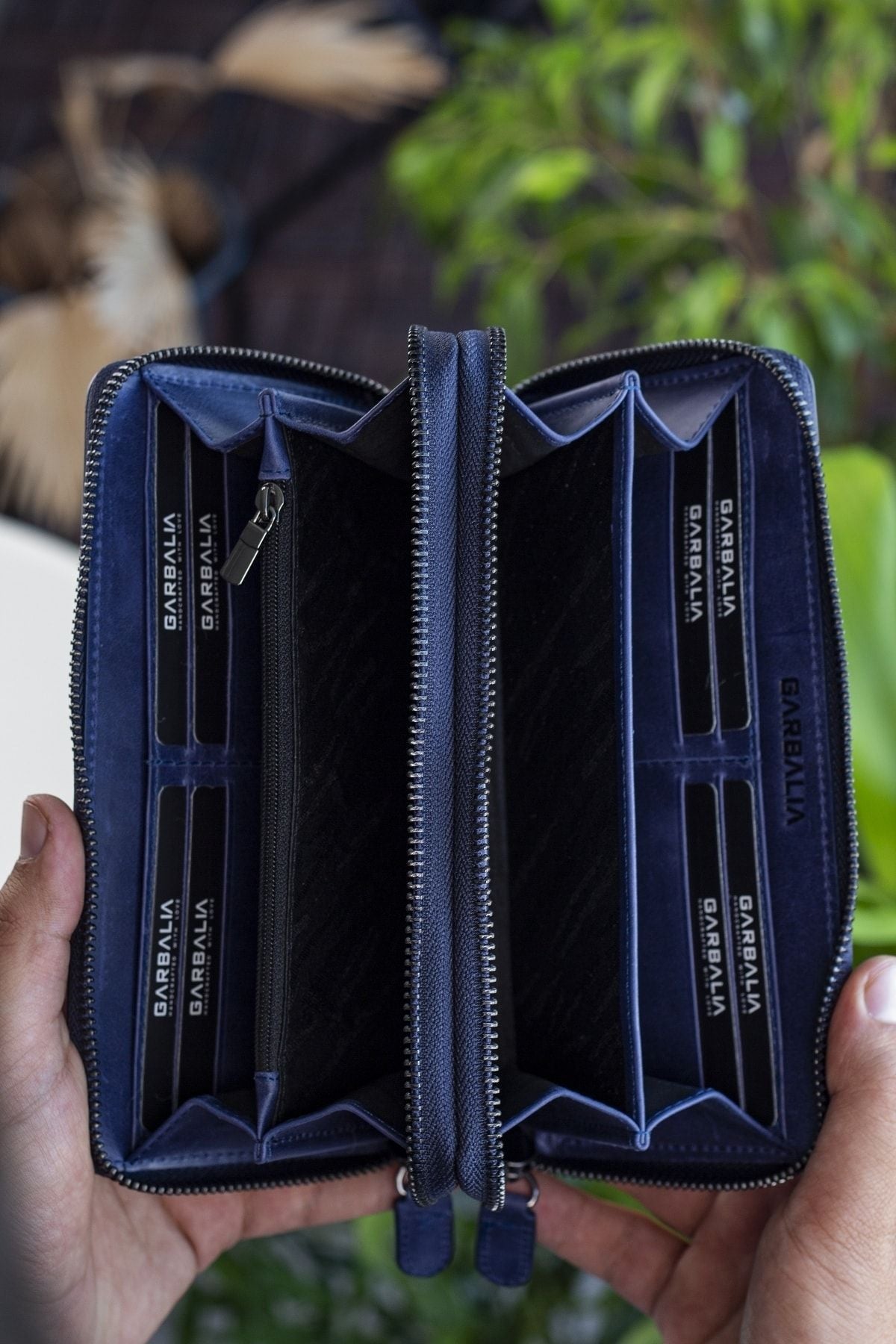 محفظة Garbalia لون أزرق غامق
