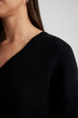 كنزة Defacto لون أسود