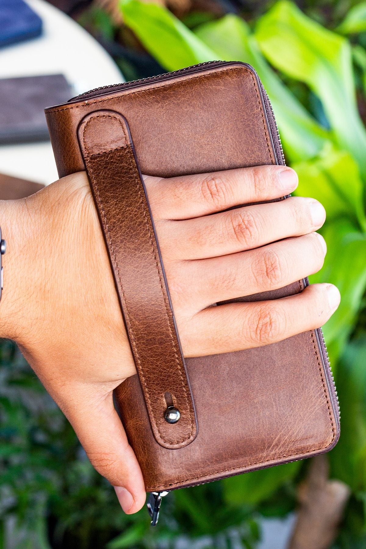 محفظة Garbalia لون بني