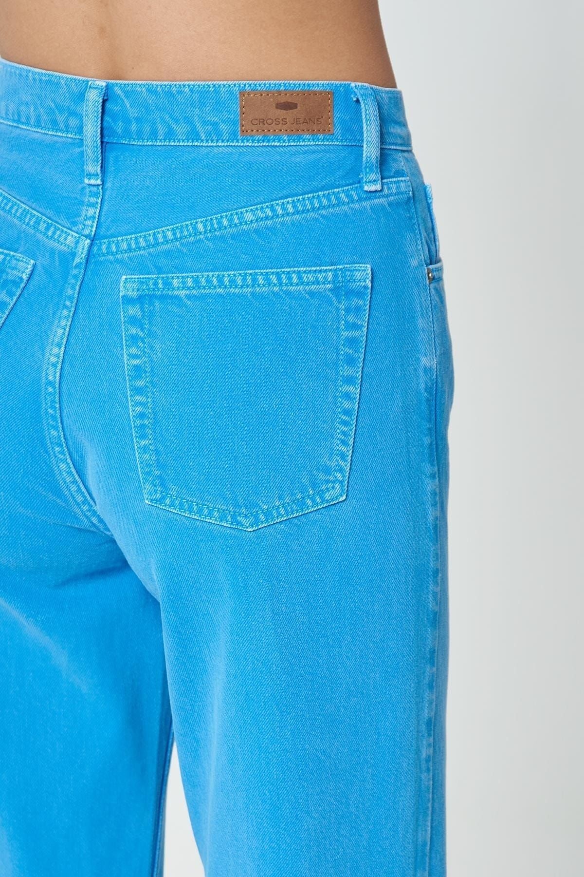 جينز CROSS JEANS لون أزرق