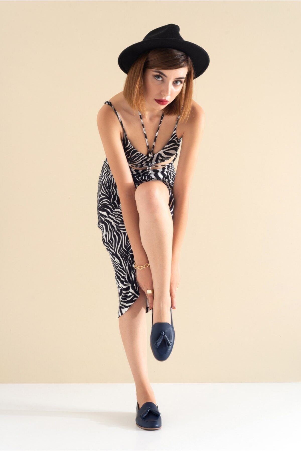 لوفر luvishoes لون أزرق غامق