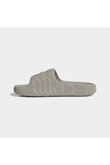 شبشب adidas لون رمادي
