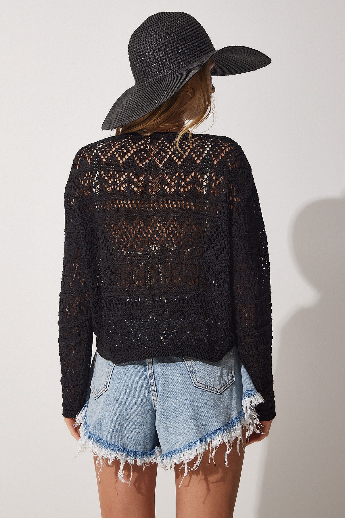 بلوزة Happiness İstanbul لون أسود