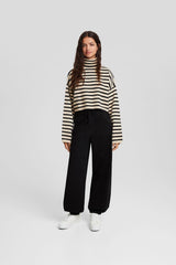 بنطال Bershka لون رمادي